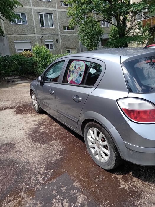 Vând autoturism Opel Astra H 1.4 Benzină ( 2004)- Motor defect