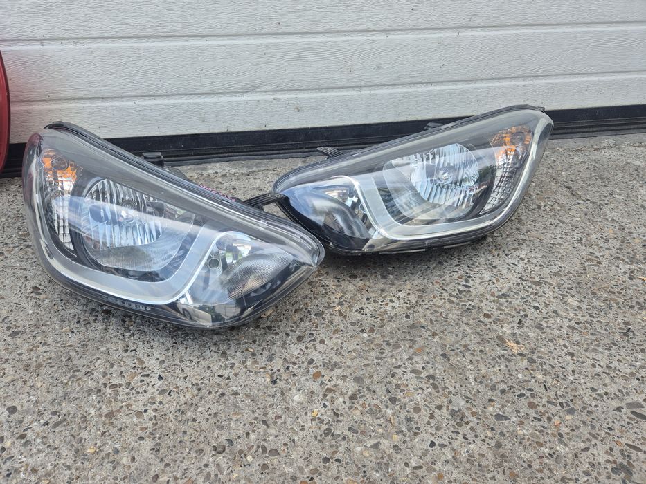 Faruri Hyundai i20 2012-2015 Volan stinga