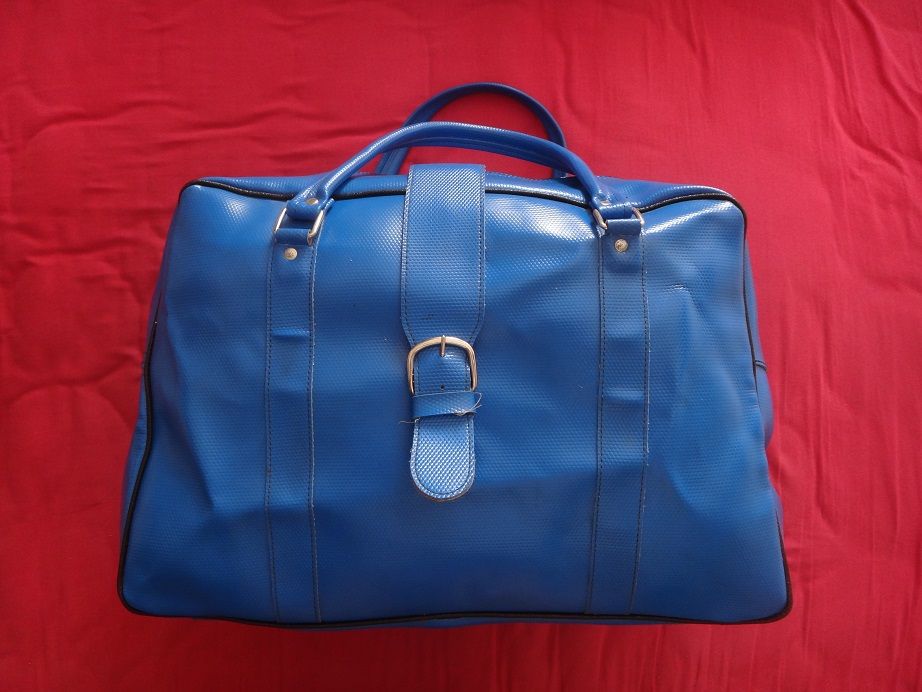 Антики - 2 големи ретро кожени сака / пътни чанти винтидж