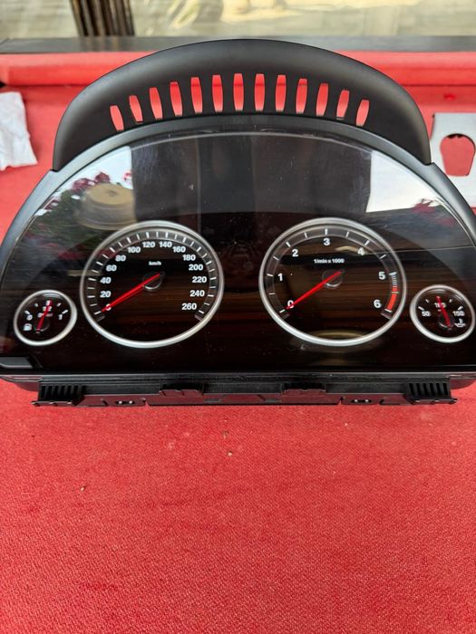 Bord, trimuri interior f10