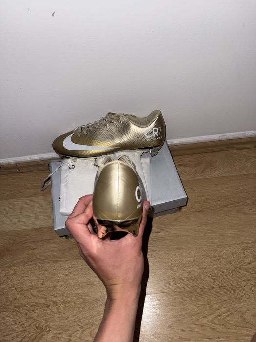 Ghete Nike Mercurial CR7 Rare Gold Limited Edition marimea 43 si 44.5