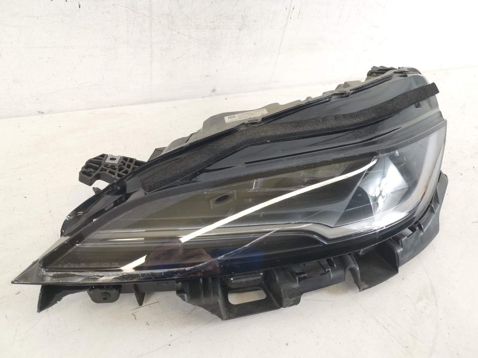 Ляв фар Led Тесла Модел 3 / Tesla Model 3 [ - ] Оригинален Повреден