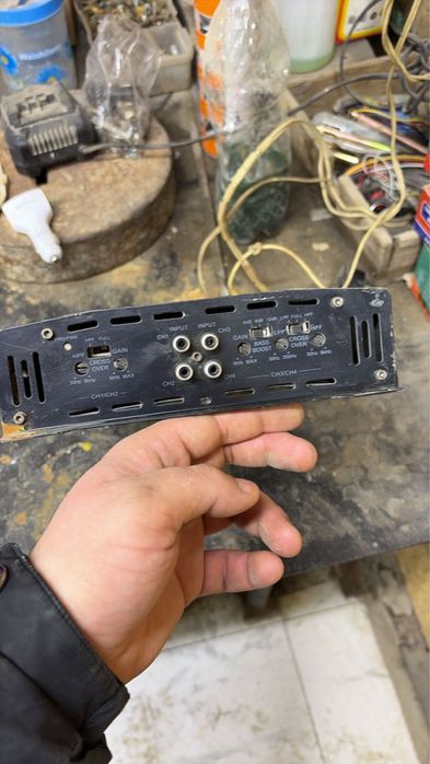 Продам усилитель.