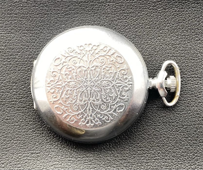 Часы механические карманные