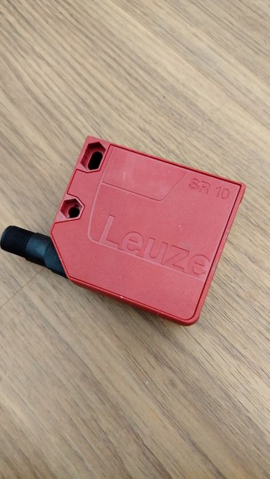 Leuze electronic distaLeuze Electronic Distance Sensor 50127853
