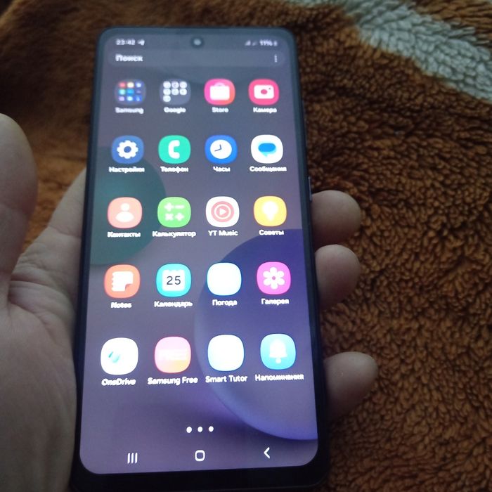 Samsung a52 4/128 GB tel idiyal xolata srochni sotladi