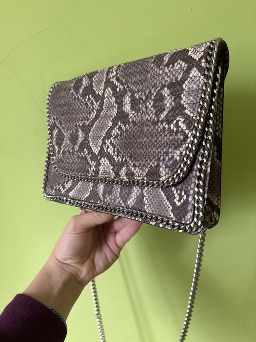 Чанта с дълга верижка