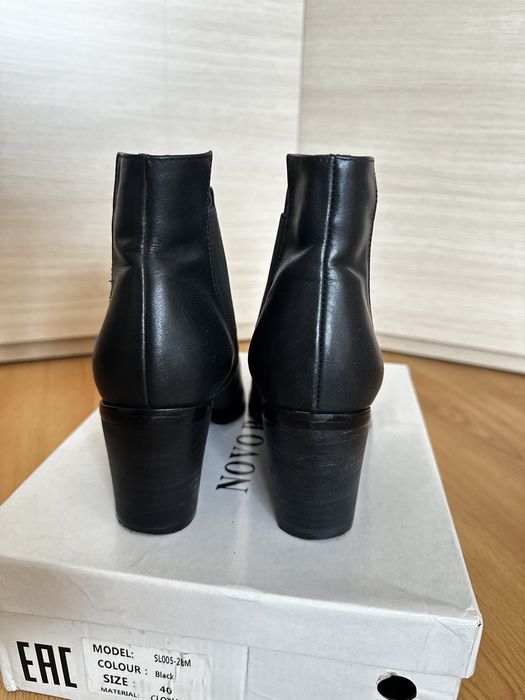 Продам кожаные казаки