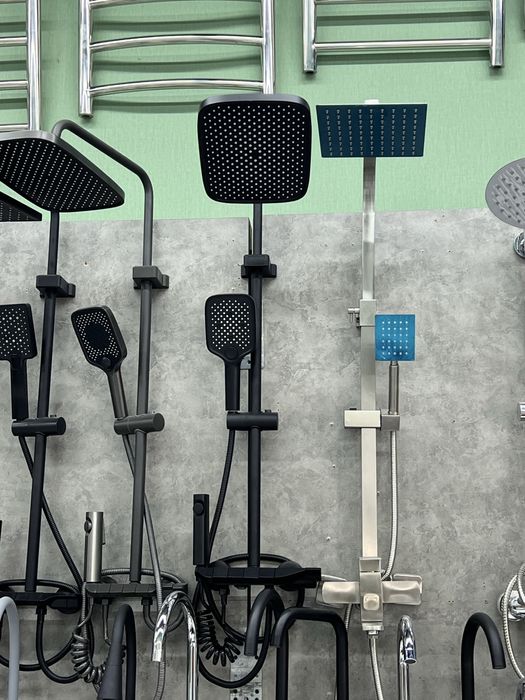 Смеситель (smesitel) комплект для ванной и душа с лейкой