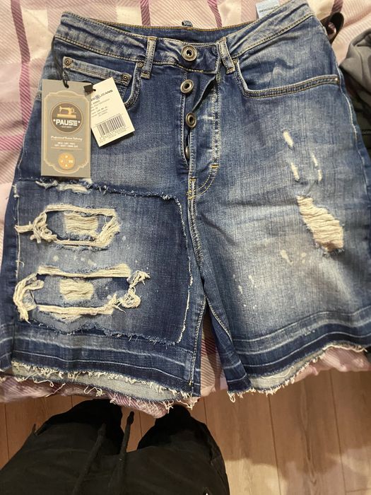 къси панталони pause