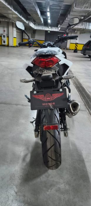 Стрит мотоциклы 250 куб