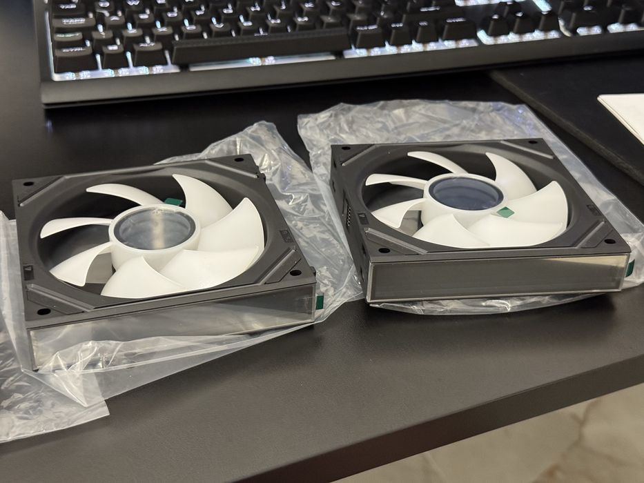 Pachet de 3 - Ventilator PC AsiaHorse DAWN 120mm Daisy Chain PWM