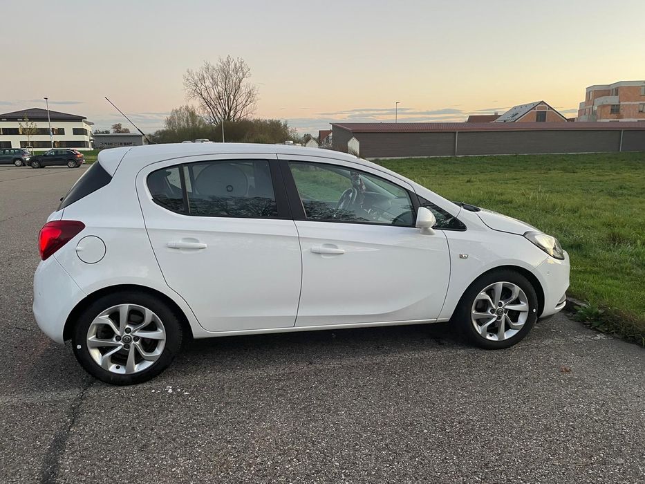 Vând Opel Corsa E