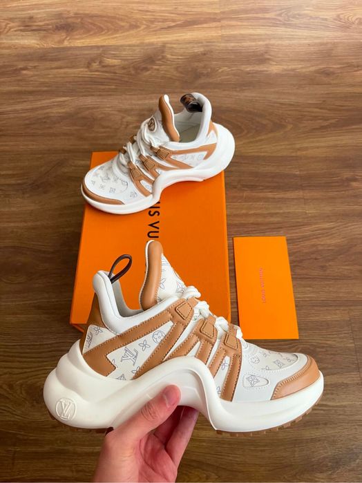 Нови обувки -  LV