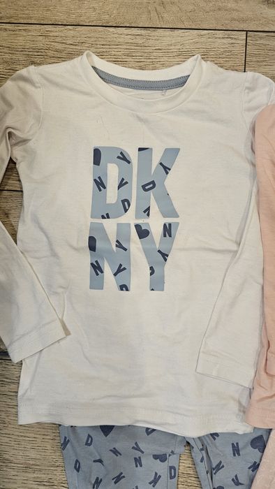 Нощници на DKNY за дете от 3 до 4 години