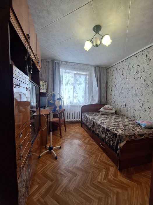 продам  2 ком квартиру Центр