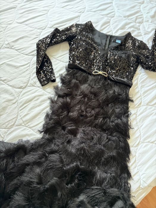 Rochie de seară, o singură purtare