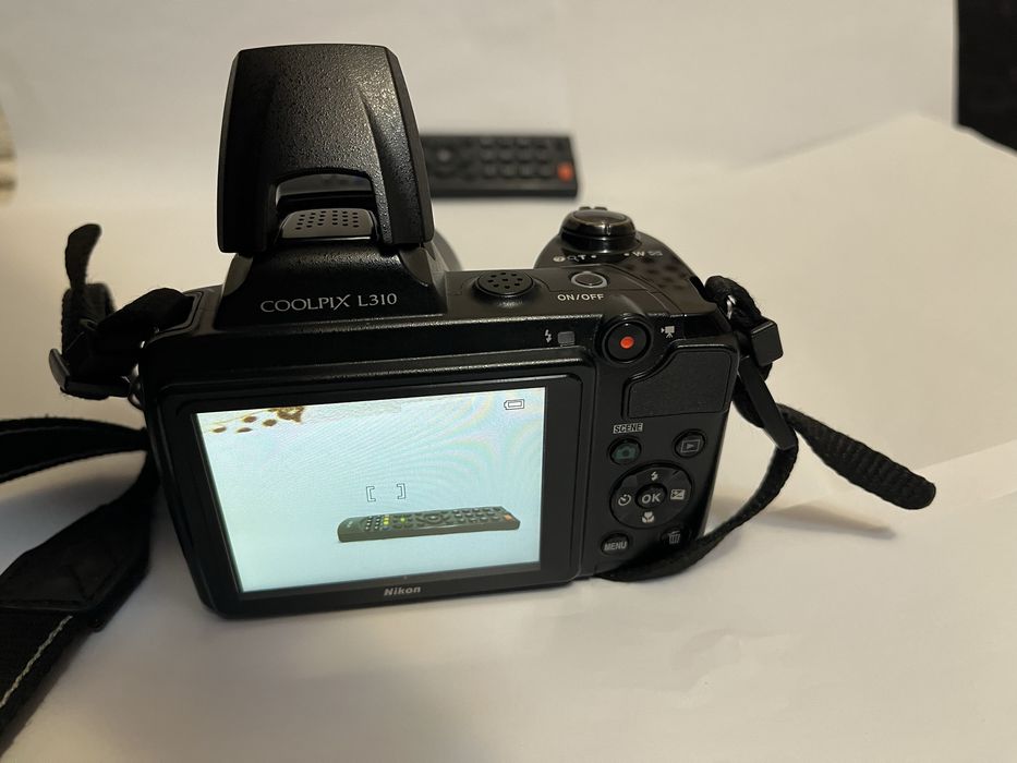 Nikon Coolpix L310,14 Mpx  21x zoom optic,stare f buna,folosit f.puțin