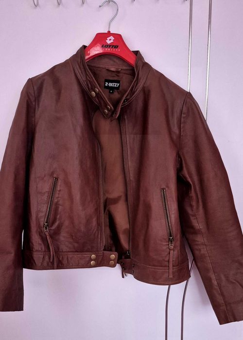 Дамско кожено яке