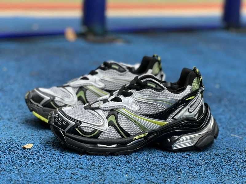 Balenciaga Runner 7.0 Black
