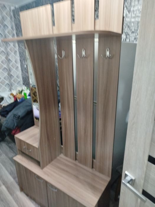 Продам прихожую недорого