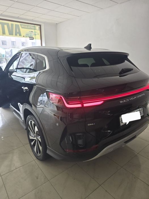 BYD Song Plus DM-i Champion 2025 — 5