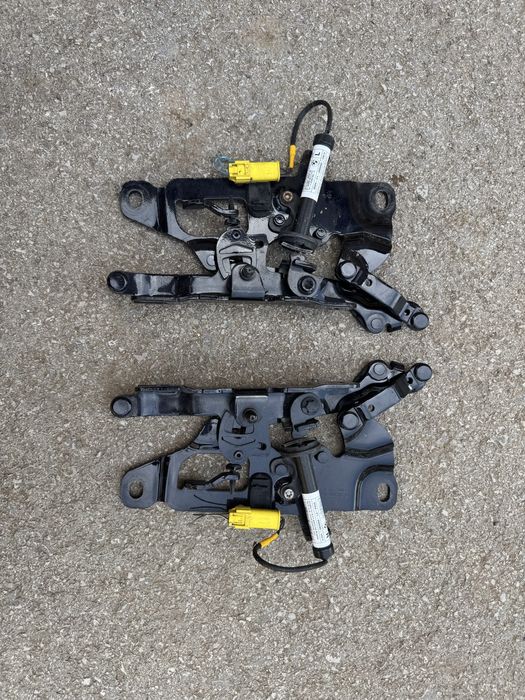 Панти за преден капак BMW F10 F11 / БМВ Ф10 Ф11 (panti kapak)