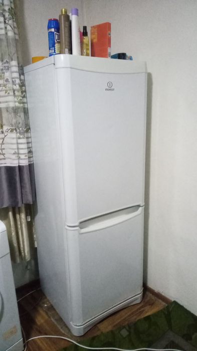 Холодильник двухкамерный