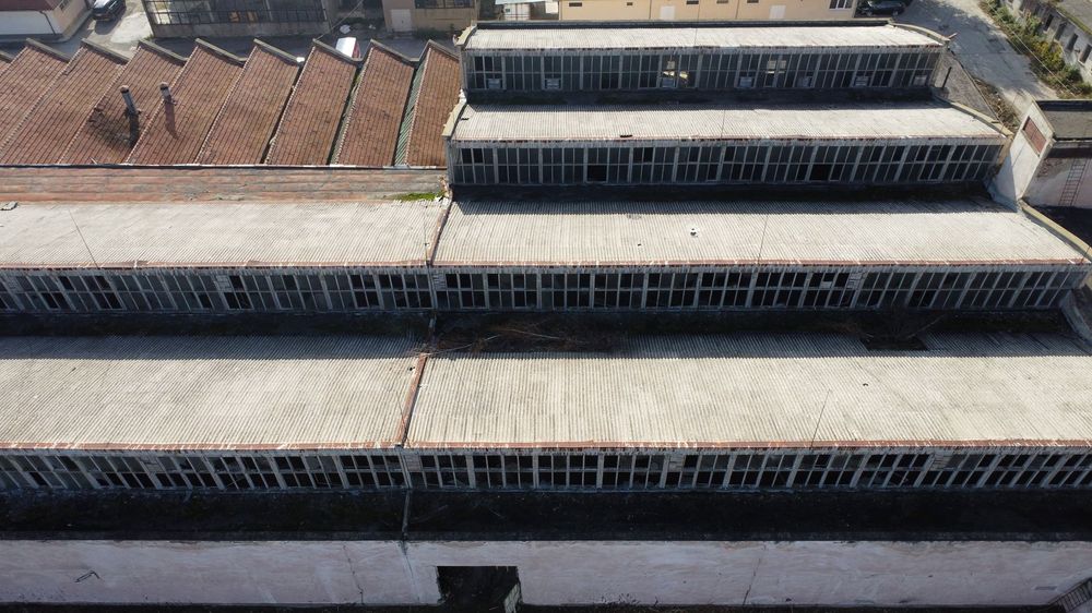 Пром. помещение в Габрово, област-гр.Севлиево площ 4345 цена 521000