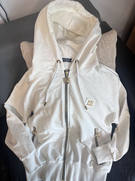 Дамски спортен комплект