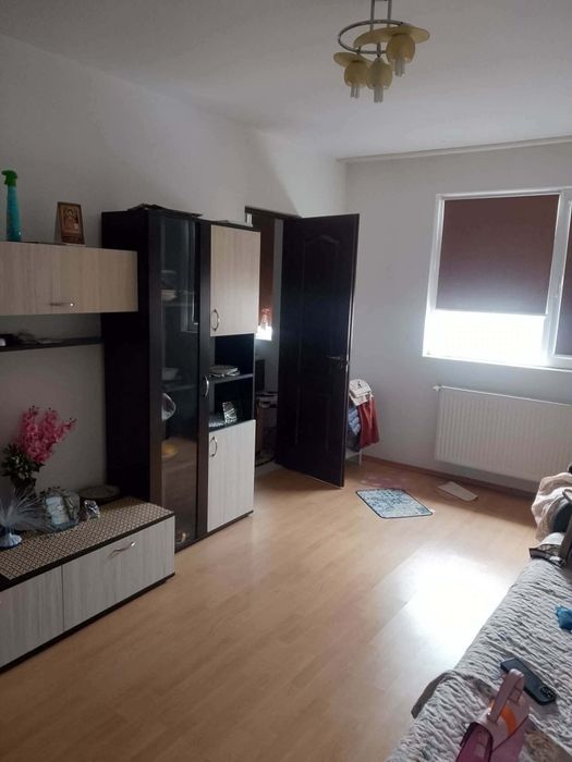 Vănd garsoniera zona ostroveni 30 de mii de euro