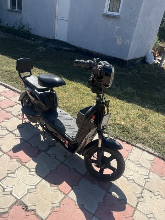 Электро скутер продам