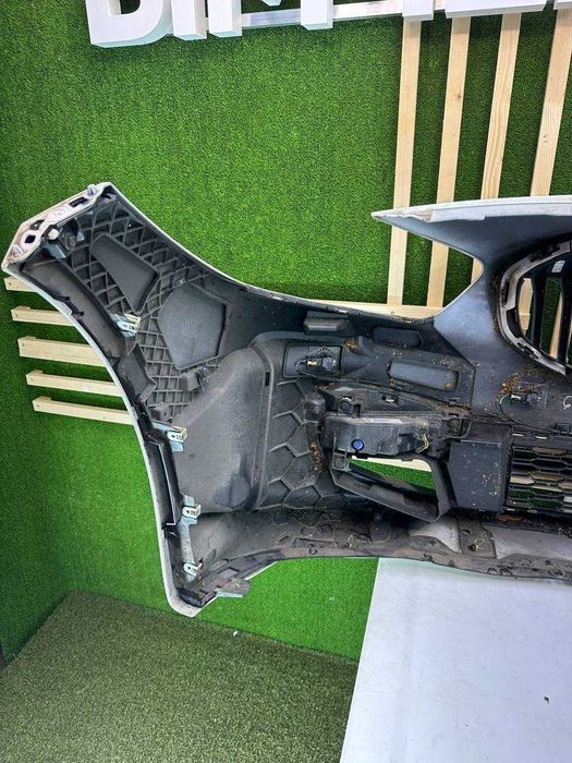 Bara fata BMW f40 seria 1 M pachet Completa