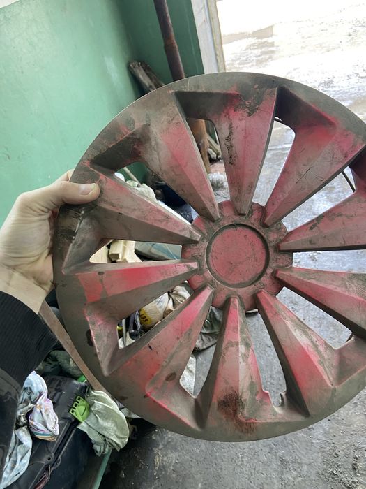 Продам колпаки r14