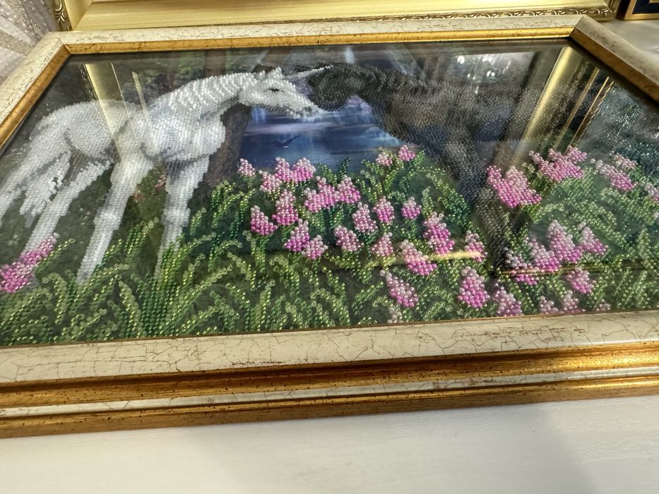 Картина вышитая бисером «Единороги»