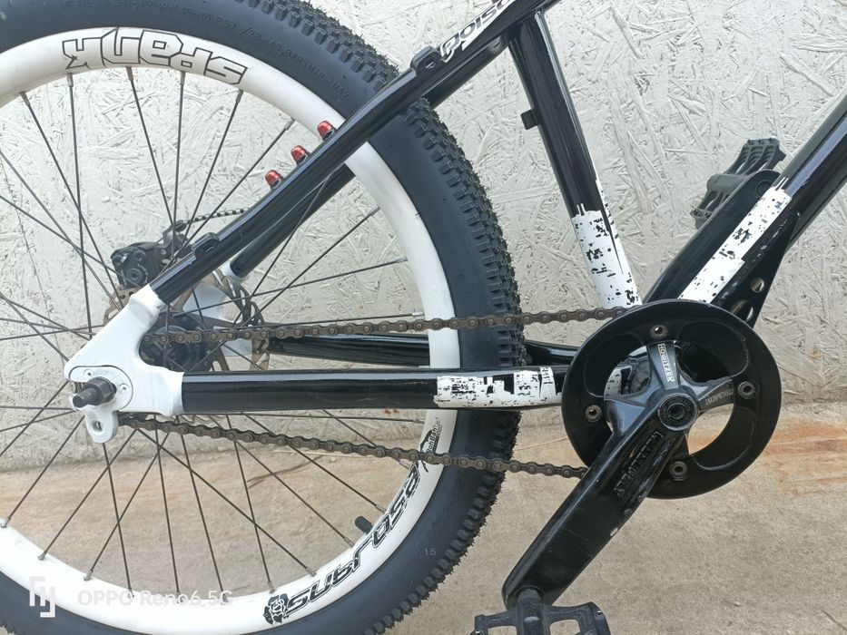 Bicicleta dirt jump