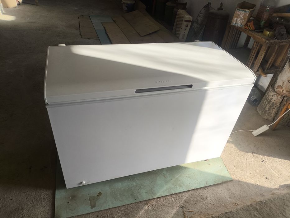 Продам морозильник срочно