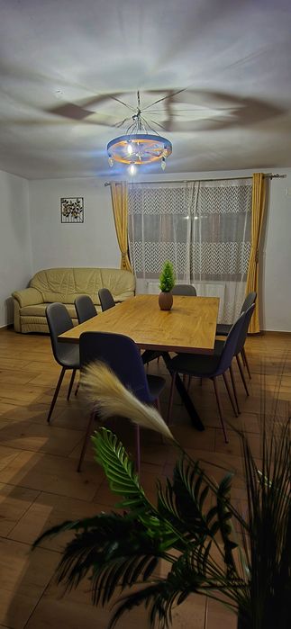 Inchiriez Cabana cu ciubar Rasca