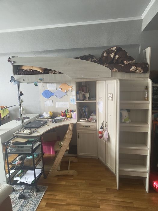 Кровать чердак с матрасом