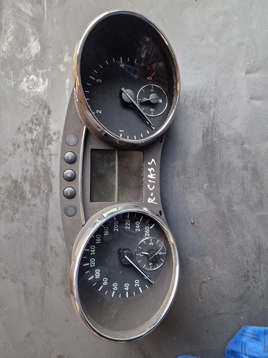 Ceasuri bord Mercedes R-Class w251