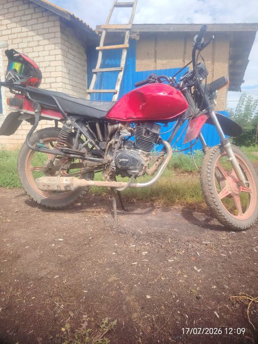 Продам мотоцикл yaqi 200cc