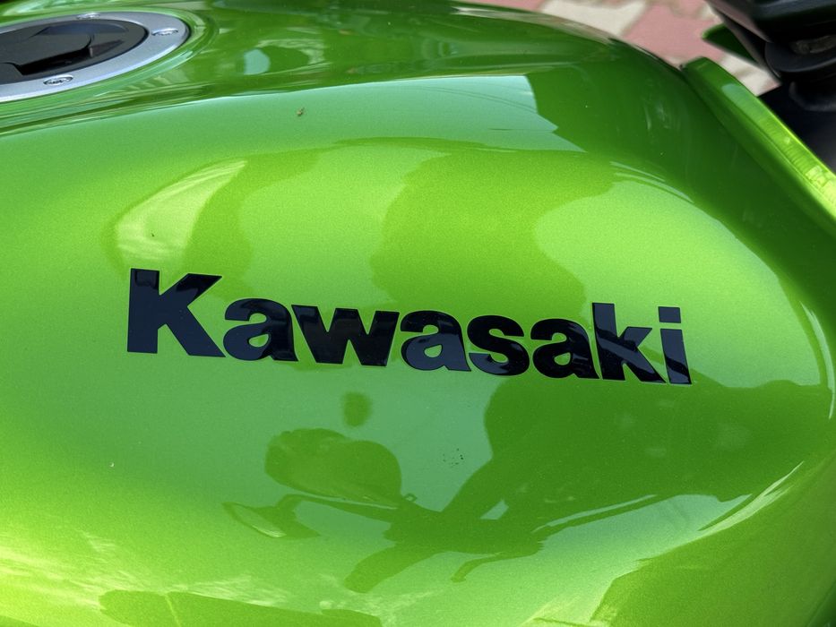 Kawasaki Z 750,Motocicleta este în stare bună,Kilometraj 19.500 km Performanţă 78 kW 106 CP