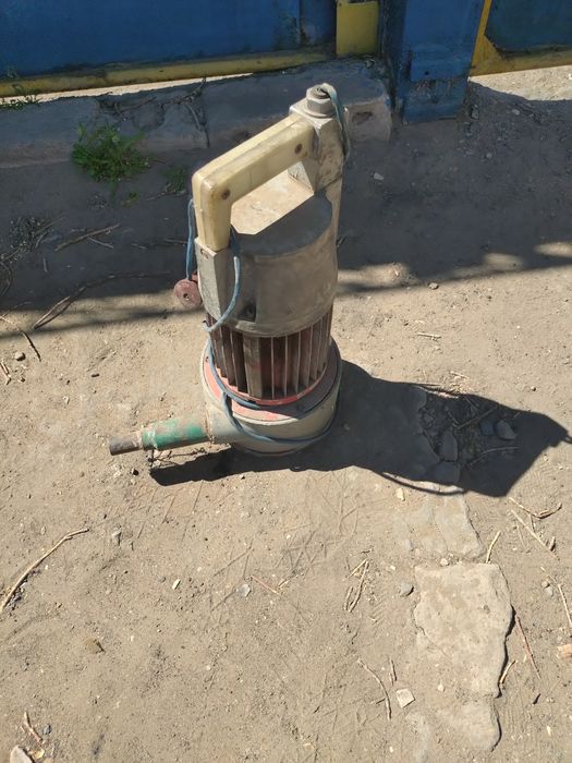 Продам насос водяной качество ссср