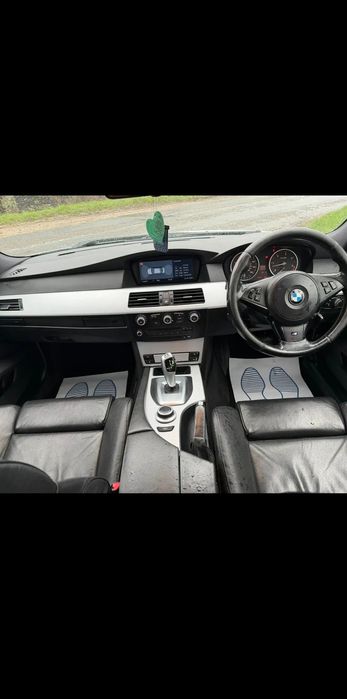 Vând urgent bmw e60 530d