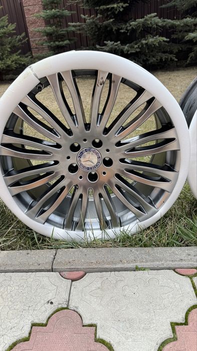 Продам диски на Mercedes Benz
