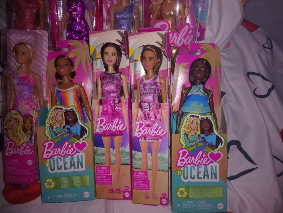 Papusi barbie sigilate