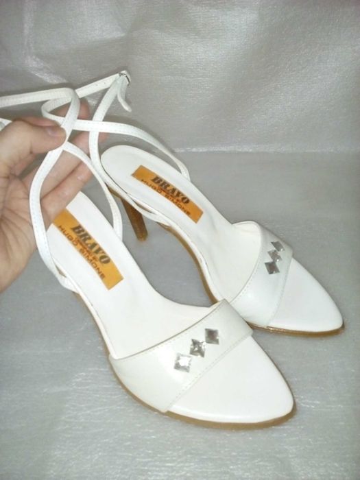 Босоножки женские