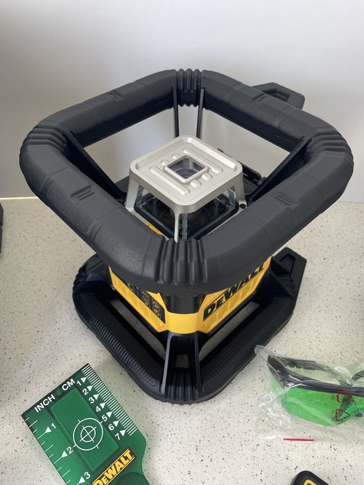 DeWALT DCE079D1G-QW 18V.  Nivela Laser Profesional Rotativ,  360° Grade, Laser Verde. (Raza : 600m.) Original Nou !