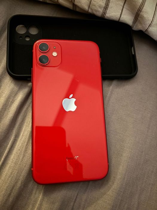 Telefon iPhone 11 Red