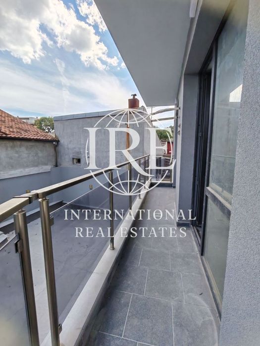 Продава се Двустаен апартамент в Варна, Автогара - 75 кв.м за 1667 €/кв.м - Снимка #12